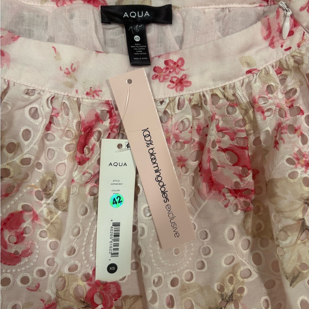 Aqua Pink and Cream Floral Lace Mini Skirt - Picture 4 of 5